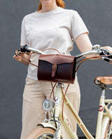Marianne V.